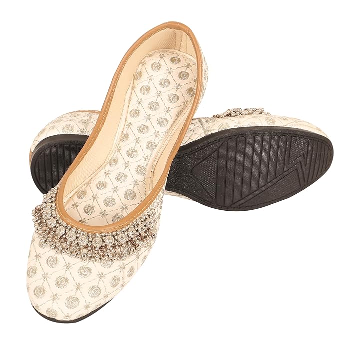 DFR Women Rajasthani Ethnic Embroidery with Payal Punjabi Mojari Jutis